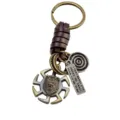 Llavero retro de cabeza de lobo con correa de cuero y colgante de placa grabada. - Como se Muestra / Cabeza de Lobo de Engranaje