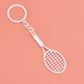Llavero de raqueta de tenis blanca, lindo colgante de bolsa, accesorio deportivo, minimalista. - Bolsa de polietileno / Blanco