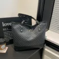 Μαύρη τσάντα shopper γυναικεία, κομψή τσάντα ώμου με όπιο φιόγκο και σχέδιο. - Μαύρο