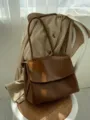 Borsa a tracolla marrone vintage in pelle di grande capacità, elegante borsa donna vista principale - Caffè
