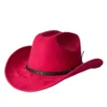 Primo piano del cappello da cowboy western in finta pelle scamosciata rossa con fascia. - M（56-58cm） / Rosso