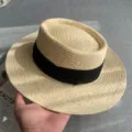 Γυναικείο Ψάθινο Καπέλο Καλοκαιρινό Vintage Flat Boater Παραλίας Ήλιου Μόδα Casual Style - M (56-58cm) / Μπεζ Με Μαύρη Κορδέλα