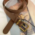 Retro braune Wildleder Gürtel für Damen mit elegantem goldener quadratischer Metall Dornschließe - Hellbraun
