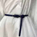 Damen schmaler dunkelblauer Ledergürtel mit Metallschlaufe für Kleider und Hemden elegant - Marineblau