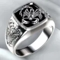 Anello uomo vintage colore argento scorpione quadrato stile gotico punk gioiello - Taglia 7 / Argento