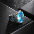 Anello in zircone testurizzato vintage, gioiello da uomo audace dallo stile retrò. - Taglia 6 / Blu