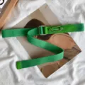 Green canvas belt for women and men, punch-free casual fashion adjustable waist strap for jeans. - Green