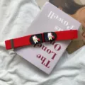 Red stretch elastic lazy belt for women with cute cartoon rabbit decoration, punch-free design. - Promotion Rabbit