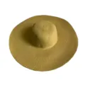 Vue en gros plan du chapeau de paille à large bord, texture tissée naturelle pour l'été. - M (56-58cm) / Khaki Clair