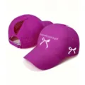 Cappellino da baseball ad asciugatura rapida per coda di cavallo con stampa elegante. - Regolabile / Rosso rosa