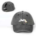 Gorra de béisbol con coleta gris lavado, estampado de gatos durmientes, hebilla ajustable. - Ajustable / Negro