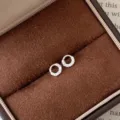 S925 Silber kleine Zirkonia Creolen Ohrstecker elegante minimalistische Damenschmuck - Runder Ring Stil (XE225) / Silber