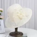 Chapeau de soleil élégant en dentelle pour femmes, chapeau de plage d'été à fleurs. - M(56-58cm) Pliable / Style Dentelle Élégante à Fleurs en Strass / Beige