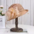 Élégant chapeau de soleil en dentelle filet dôme femme française floral thé chapeau - M (56-58cm) / Chapeau en Maille Demi-Roulé à Trois Fleurs / Chameau