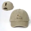 Gewaschene Khaki Zopf Baseballkappe mit süßem Bienen- und Textdruck, verstellbar. - Verstellbar / Khaki