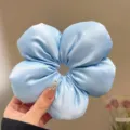 Coletero de pelo de flor de satén azul claro, goma de pelo bonita para mujeres y niñas. - Coletero Floral Azul