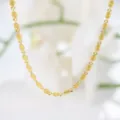 Gouden gefacetteerde schijfjes ketting detailweergave, elegante starlight choker damessieraden. - Gegraveerde Schijf (C313) / Goud