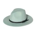 Gedetailleerd overzicht van de mintgroene fedora hoed met zwarte leren gesp en viltstructuur. - M (56-58cm) / Muntgroen