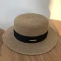 Sombrero de paja plano mujer marrón trenzado sombrero de sol playa variante estilo. - Cinta Negra Parte Superior Plana / Café