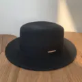 Sombrero de paja negro con cinta, elegante sombrero de ala plana para sol de verano. - Cinta Negra Parte Superior Plana / Negro