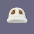 Gorro de pescador de pelo de conejo blanco, diseño floral de ganchillo, gorro cálido de invierno. - M (56-58cm) / Blanco