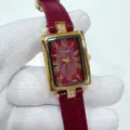 SUNLIFEX vintage rechteckige Damen Lederarmbanduhr mit Römischen Ziffern und rotem Zifferblatt - Goldenes Gehäuse Rotes Zifferblatt Rotes Armband
