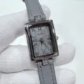 Elegante reloj de pulsera rectangular para mujer con correa de cuero gris y números romanos - Caja Plateada Esfera Gris Correa Gris