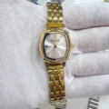 Reloj de mujer con correa de metal poligonal esfera plateada reloj de cuarzo elegante - Esfera Blanca Dorada