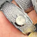 NAIDU orologio da polso vintage da donna, bracciale rigido in metallo con quadrante rotondo. - Cassa Argento Quadrante Bianco
