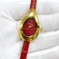 Exklusive Tropfenlederuhr für Damen Teardrop elegante Quarzuhr mit rotem Lederarmband - Goldenes Gehäuse Rotes Zifferblatt Rotes Armband