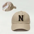 Gorra de béisbol beige con parche de letra N negra, sombrero ajustable para coletas - Ajustable / Caqui Claro N
