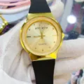 Montre à quartz minimaliste vintage avec bracelet en silicone noir et cadran doré. - Cadran Doré Bracelet Noir (Hommes)