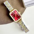 Montre quartz rectangle femme avec cadran rouge, chiffres romains et bracelet acier. - Bicolore Cadran Rouge