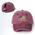 Gewassen bordeauxrode paardenstaart baseballpet met Amerikaanse vlag print en gesp. - Verstelbaar / Bordeauxrood