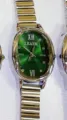 Reloj de cuarzo para mujer LEAER con esfera verde ovalada y correa elastica dorada vintage - Caja Plateada Esfera Verde