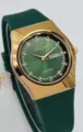Reloj de cuarzo de silicona verde con caja dorada, marcadores de estrás y doble calendario. - Esfera Verde Correa Verde Hombres