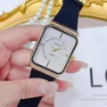 Vintage quadratische Quarzdamenuhr mit silbernem Zifferblatt und schwarzem Silikonarmband. - Weißes Zifferblatt Schwarzes Armband
