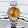 Vista dettagliata orologio al quarzo WOVE donna con quadrante arancione e cinturino in acciaio. - Cassa Argento Quadrante Arancione