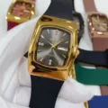 Luxe goudkleurige quartz horloge met zwarte siliconen band en stijlvolle unieke wijzerplaat. - Brazilië Goud-Zwart Heren