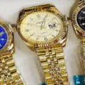 Πολυτελές χρυσό ανδρικό ρολόι quartz με διαμαντένιο καντράν, μπρασελέ και ημερομηνία. - Όλο Χρυσό Χρυσό Καντράν Γυναικείο