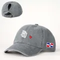 Verwaschene graue Ponytail Baseballcap mit Stickerei und Herz, verstellbare Mütze. - Verstellbar / Grau