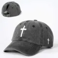 Gewaschene graue Pferdeschwanz-Baseballkappe mit weißem Kreuz-Druck, verstellbare Mütze. - Verstellbar / Schwarz
