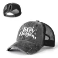 Vista dettagliata del cappellino da baseball con retro in rete e la scritta Stay Golden! - Nero