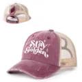Cappellino da baseball con coda di cavallo lavato, rete traspirante e stampa frontale. - Borgogna