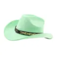 Lichtgroene western cowboyhoed van suède met zwarte lederen band en metalen stierenkop. - M (56-58cm) / Smaragdgroen