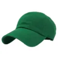 Vue détail de la casquette de baseball en coton vert, montrant les fines coutures et la visière. - M (56-58cm) / Vert