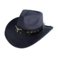 Vue détaillée du chapeau de cowboy occidental en daim bleu foncé avec une boucle tête de taureau. - M (56-58cm) / Bleu marine