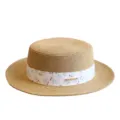 Elegante Franse strooien hoed met bloemenlint voor zomervakantie op het strand. - M (56-58cm) / Metalen Label Witte Stippen Lint + Khaki Platte Top Strohoed