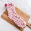 Gemütliche rosa flauschige Wintersocken, dicke Korallenvlies warme Hausschuhe Socken. - Einheitsgröße / Rosa