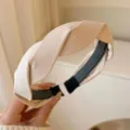 Serre-tête tressé beige pour femmes, élégant cerceau de cheveux large en tissu chic. - qd3# Bandeau Croisé Blanc Cassé